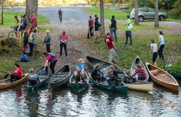 Canoe relay
